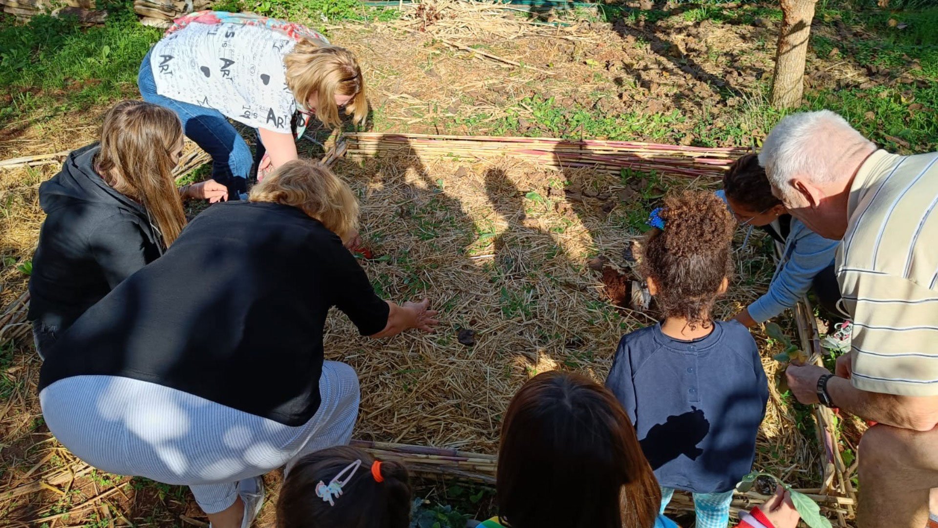 There is no age limit to participate in international projects, discover volunteering at age 60+!