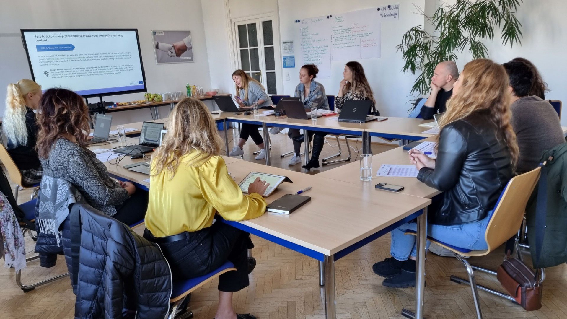 DigiVET: a course to enhance the adaptation to virtual education
