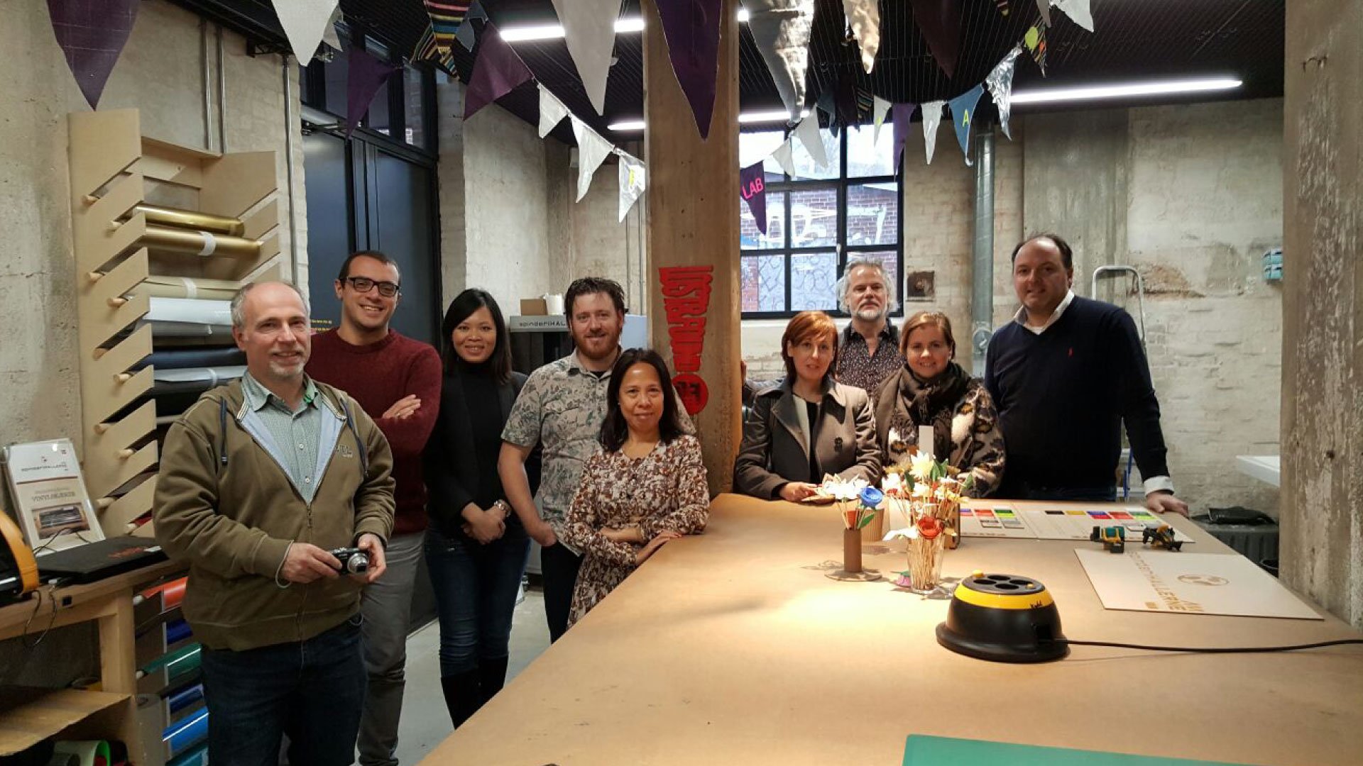 FABLAB SCHOOLS EU STARTS: a pedagogical approach for the FabLab technology in schools