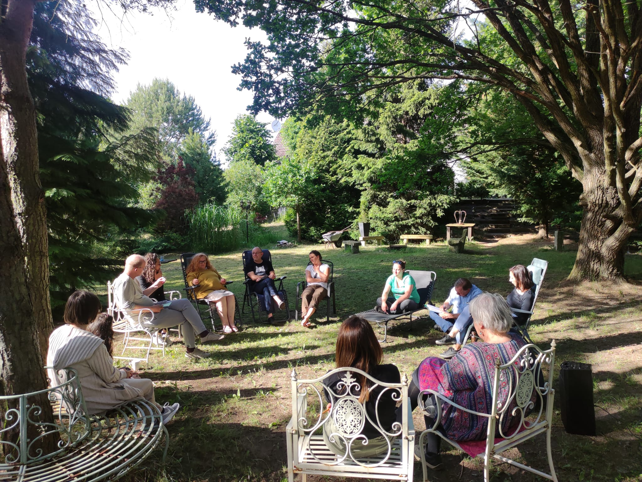 JOY: Experiential and creative methods for psychophysical well-being and validation of competences