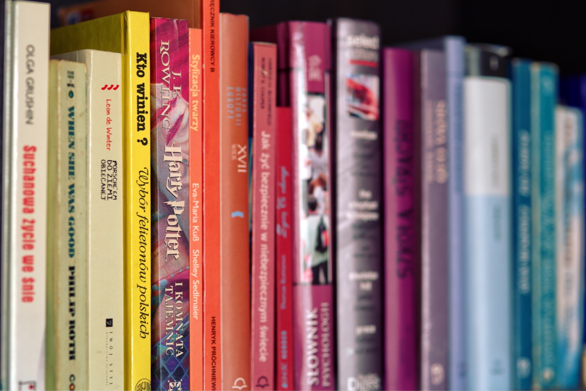 Library shelf
